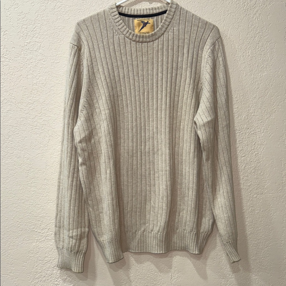 G.H. Bass & Co. Heather Tan Ribbed Crewneck Sweater